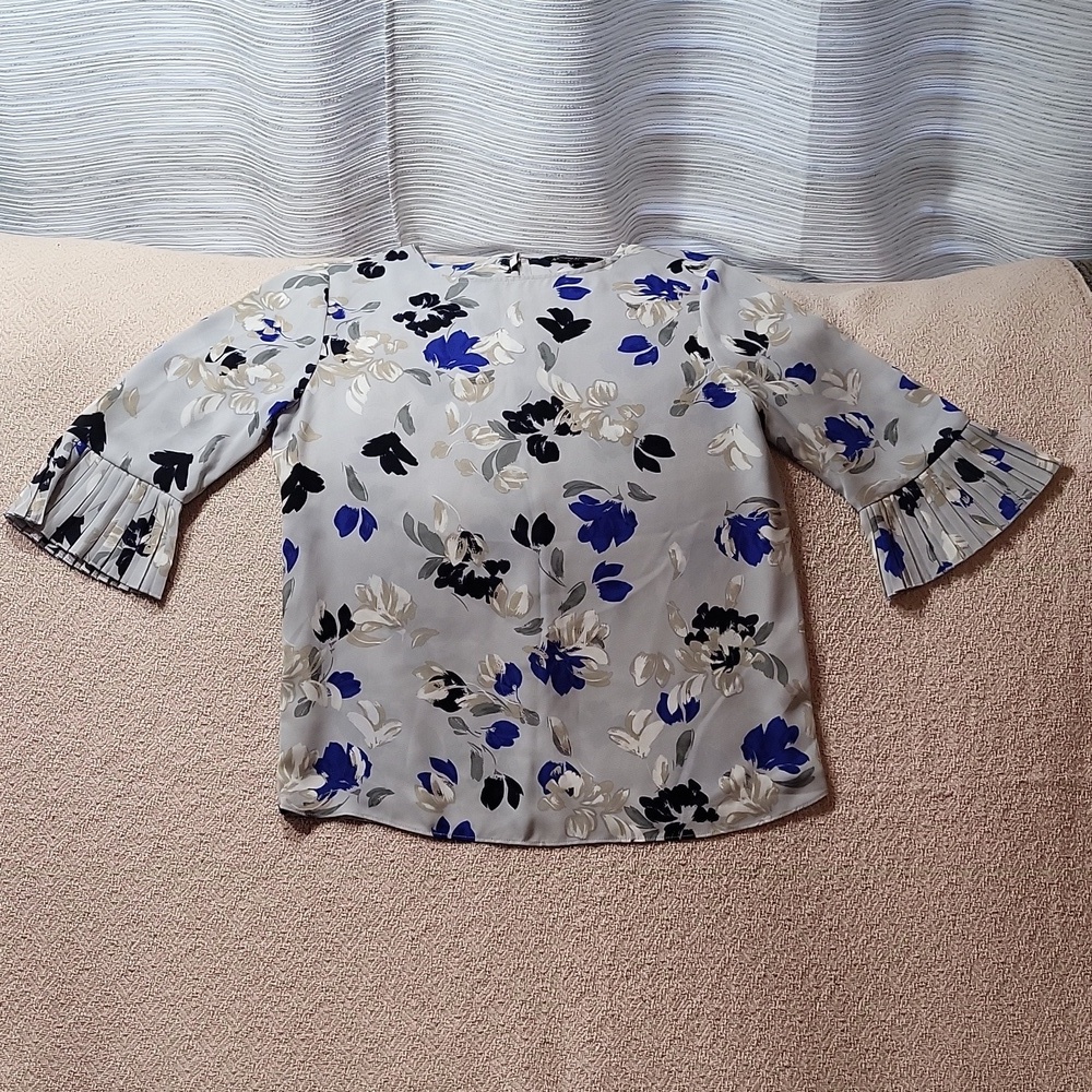 Banana Republic Floral Pleated 3/4 Sleeve Blouse Size XS